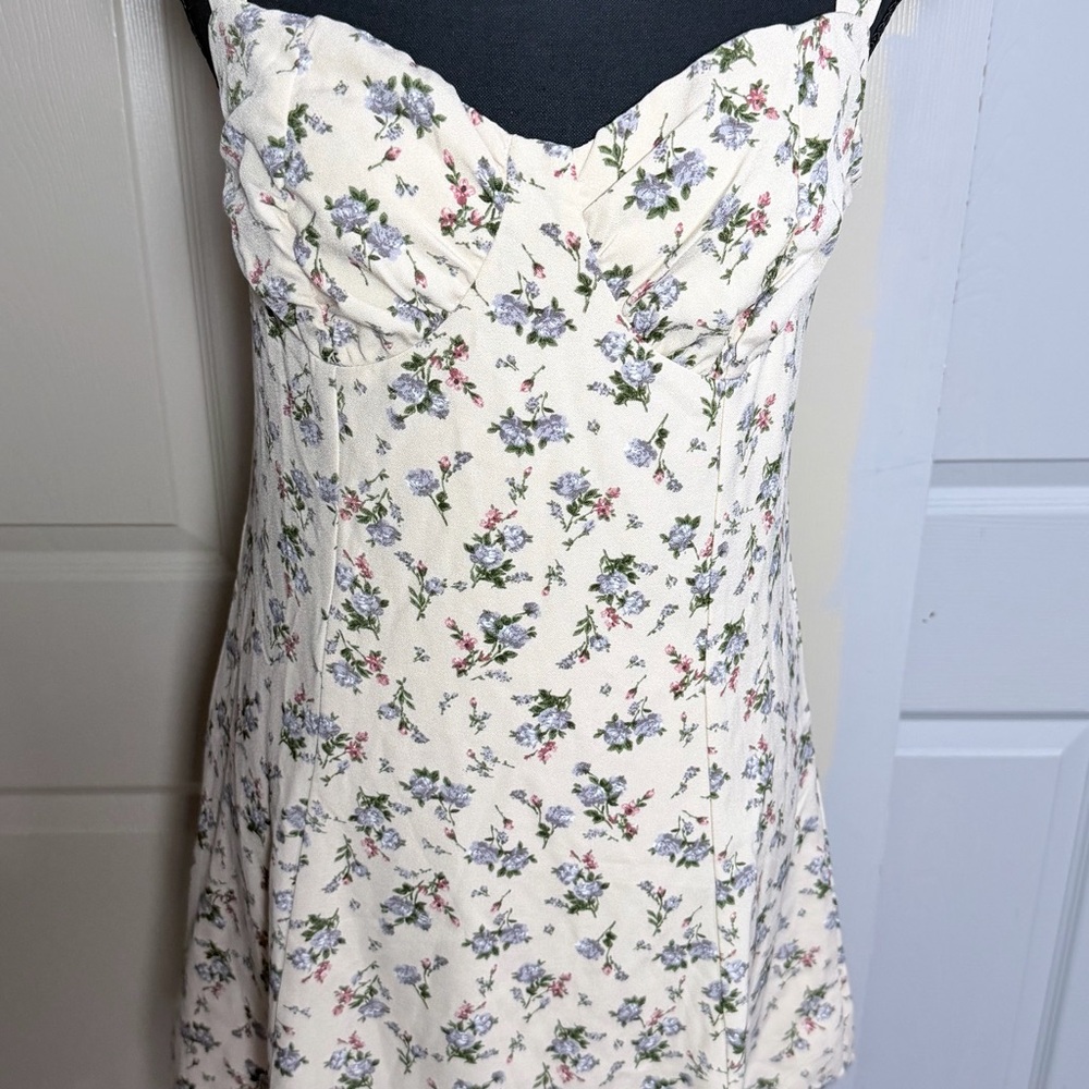 Forever 21 Cream Floral Mini Dress